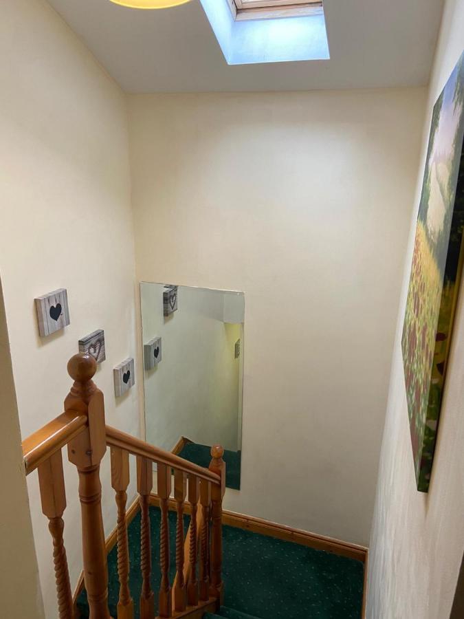 Edwards Cosy B&B 골웨이 외부 사진