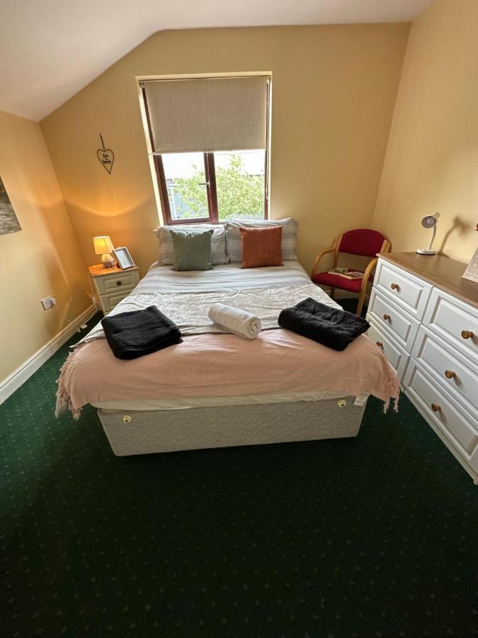Edwards Cosy B&B 골웨이 외부 사진