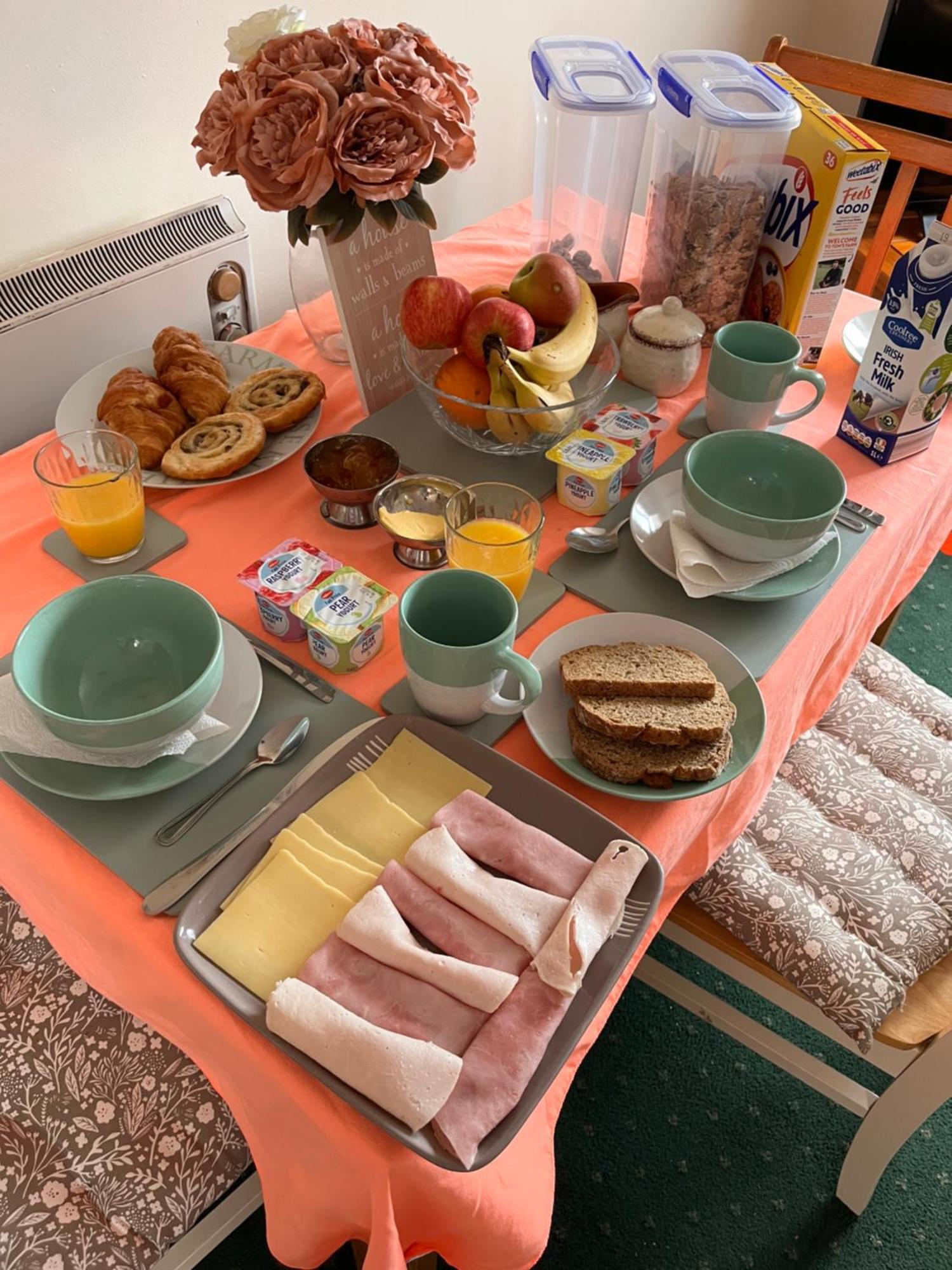 Edwards Cosy B&B 골웨이 외부 사진
